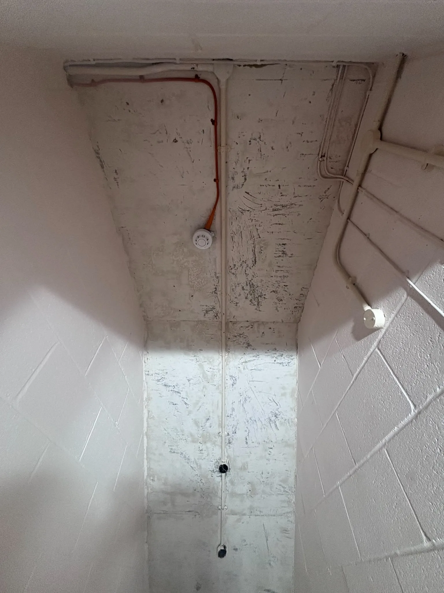 Licensed asbestos gasket removal in a Hither Green commercial property